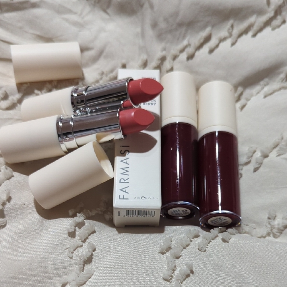 Farmasi Lipstick and Lip Gloss Set - Pink and Red